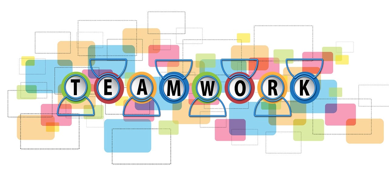 Comment réussir le management d'une équipe à distance efficacement découvrez les meilleures pratiques pour la gestion efficace d'une équipe à distance, optimiser la communication et renforcer la collaboration virtuelle.