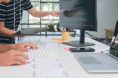 Les erreurs juridiques à éviter lors de la création d’une entreprise